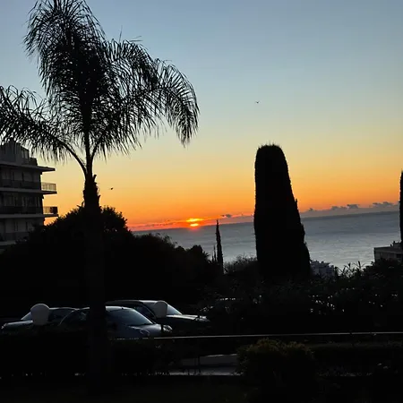 Mirazur Bed & Breakfast *