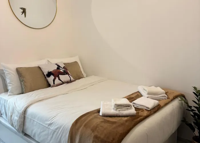 Mirazur Bed & Breakfast