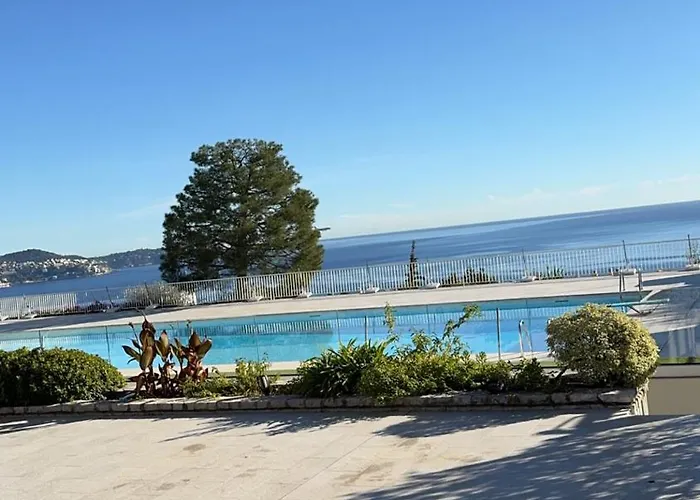 Mirazur Bed & Breakfast