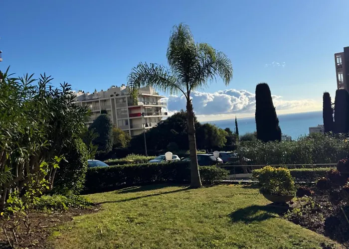 Mirazur Bed & Breakfast Nice
