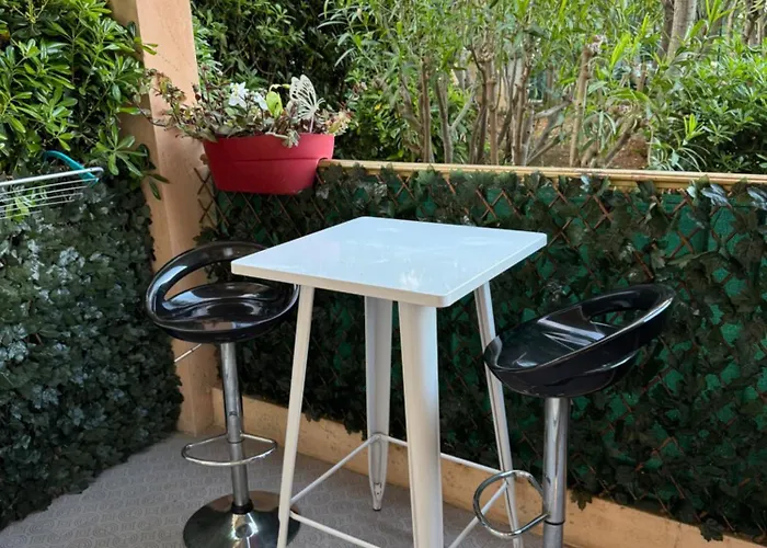 Mirazur Oda ve Kahvaltı Nice